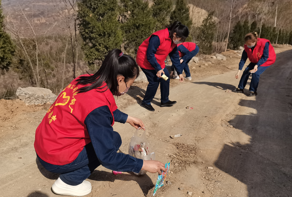陜鋼集團龍鋼公司軋鋼廠青年志愿者服務(wù)隊榮獲2022年韓城市學(xué)雷鋒志愿服務(wù) “最佳志愿服務(wù)組織”