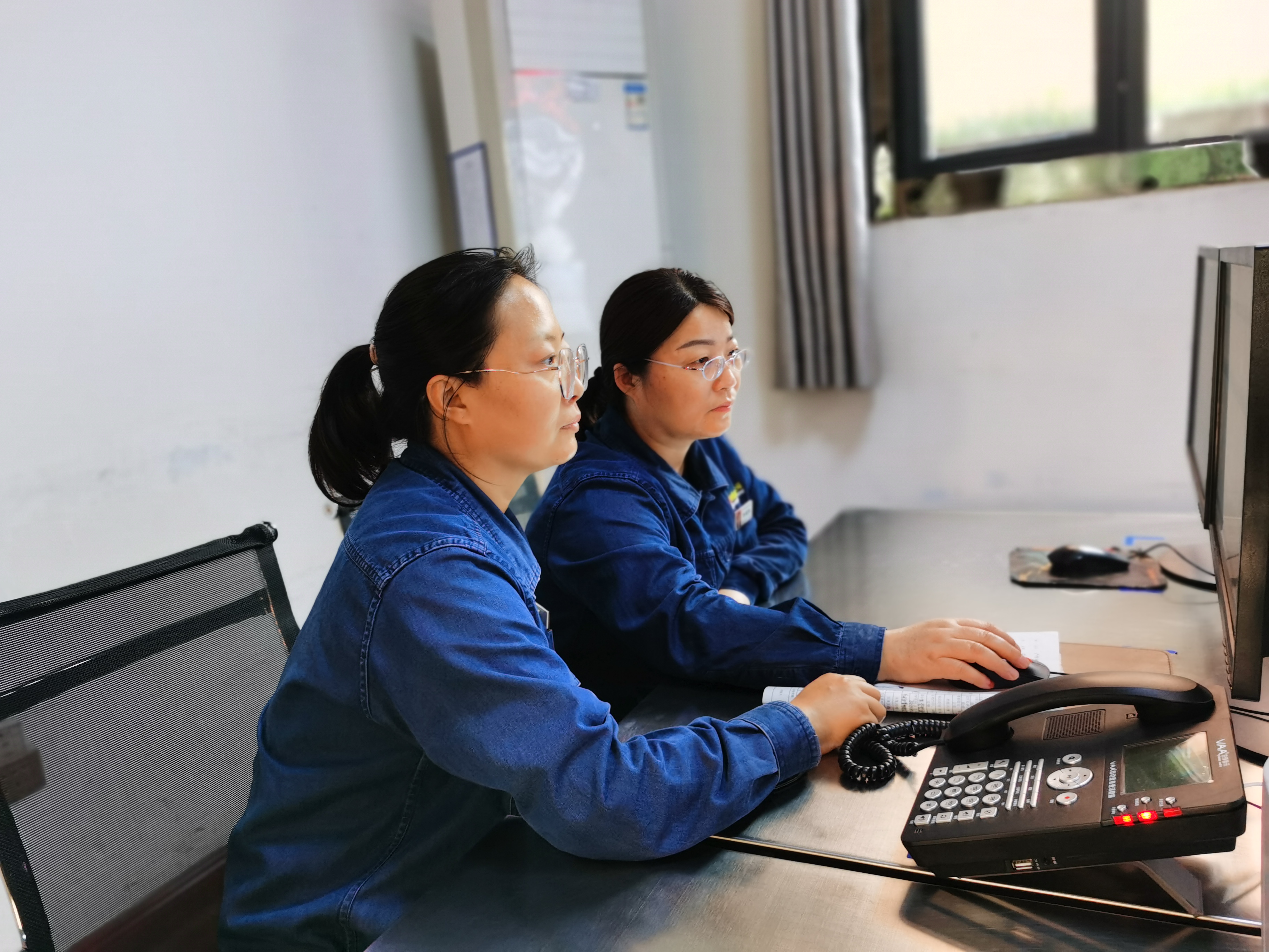 塑造滿意服務(wù)品牌形象 傳承“夢桃精神” ——記陜西省“夢桃式班組”龍鋼公司檢驗(yàn)計(jì)量中心檢斤班
