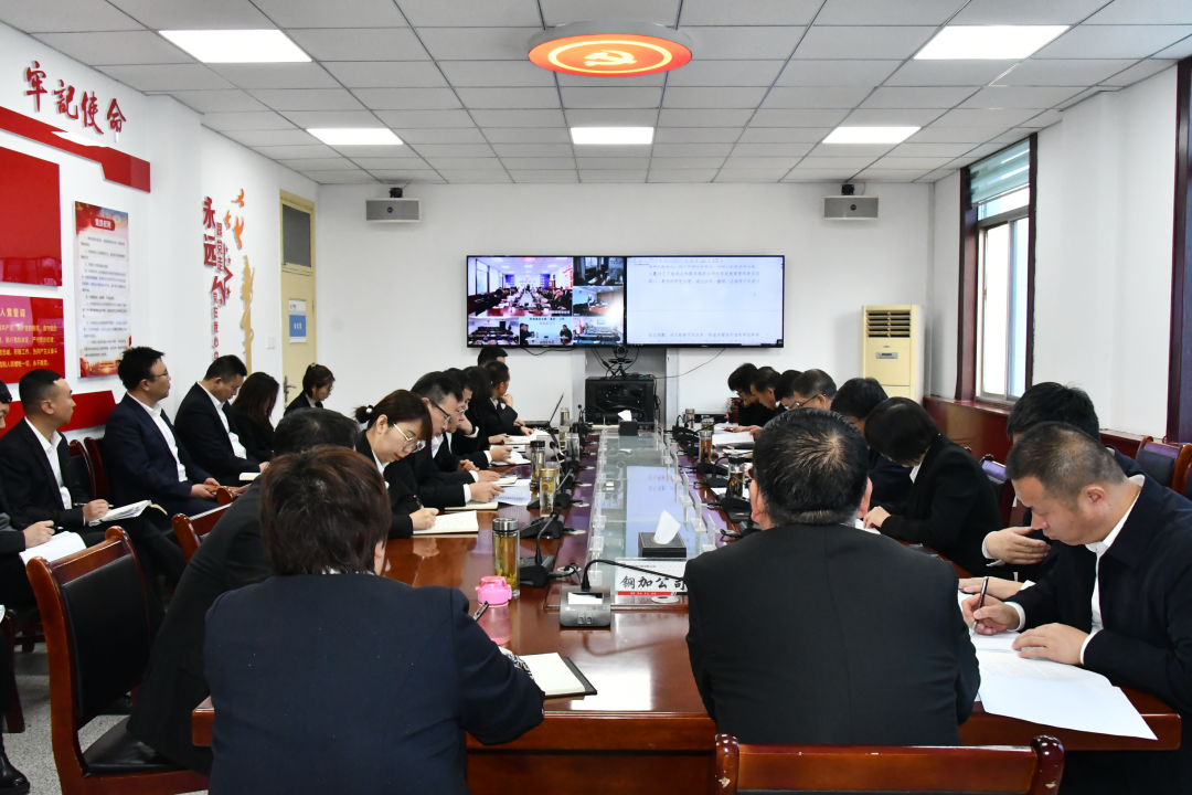 龍鋼集團認(rèn)真學(xué)習(xí)貫徹陜鋼集團周工作例會精神