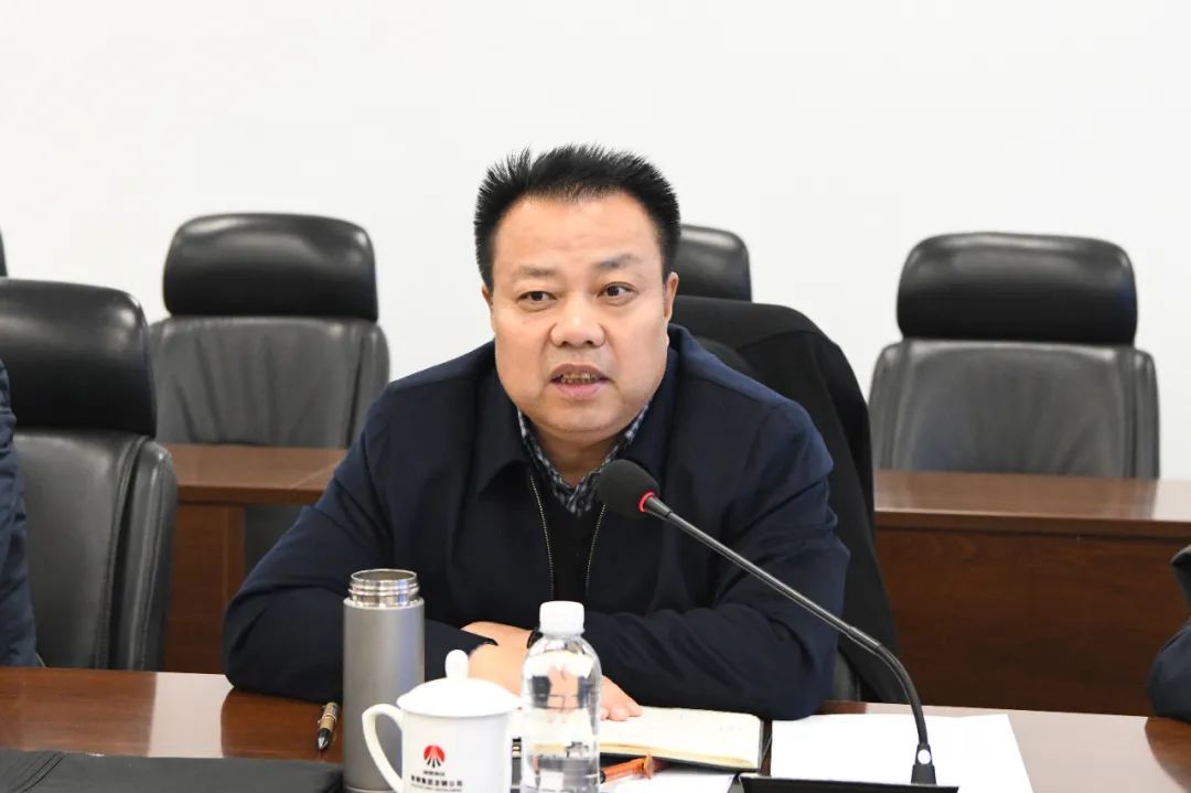 寶雞石油鋼管公司、延長(zhǎng)石油物資集團(tuán)與陜鋼集團(tuán)聯(lián)合召開石油鋼管項(xiàng)目工作會(huì)