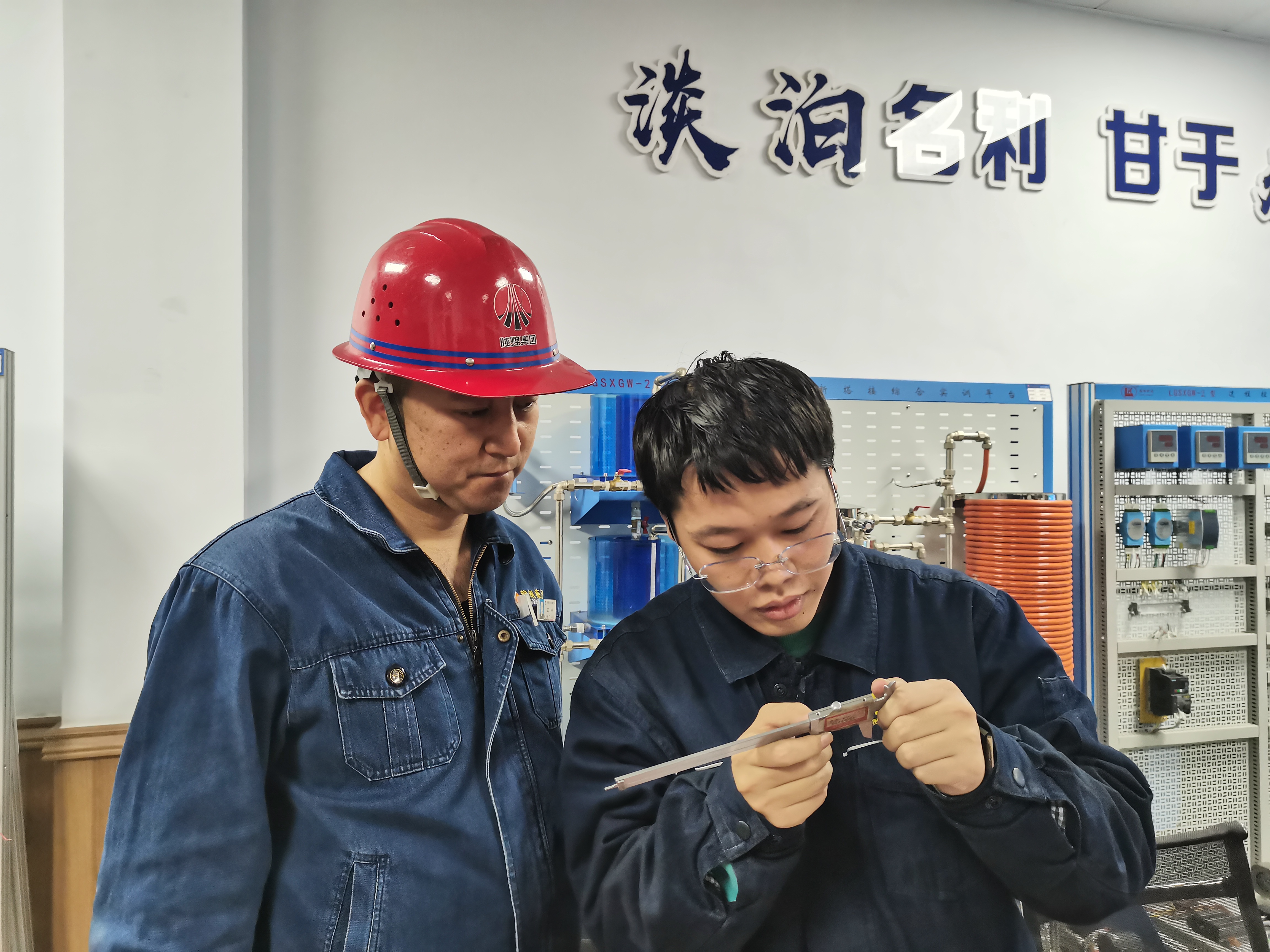“四個(gè)加強(qiáng)”推動(dòng)黨建工作與生產(chǎn)經(jīng)營深度融合