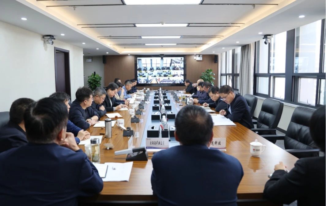 陜鋼集團(tuán)召開四季度安全環(huán)保工作會(huì)議 陜鋼集團(tuán)召開四季度安全環(huán)保工作會(huì)議