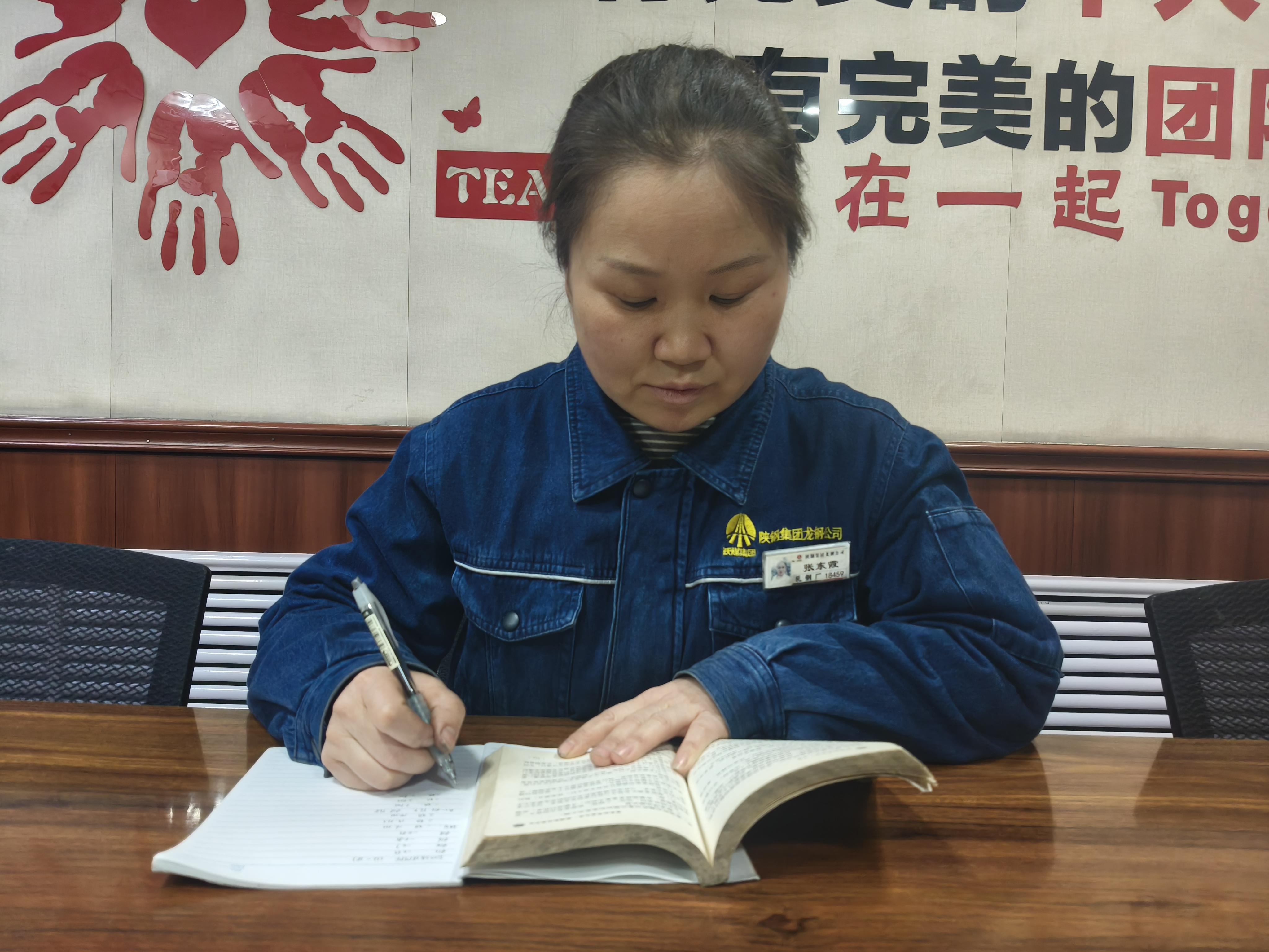 致敬她力量，扎根一線的“鋼鐵玫瑰”