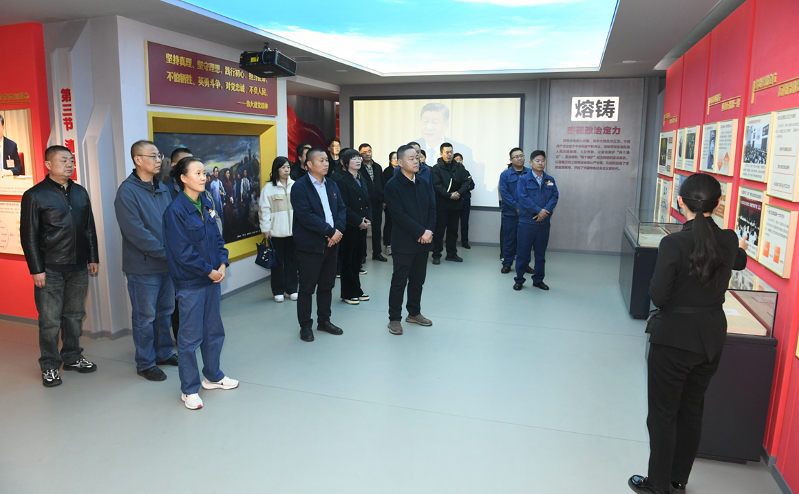 觀廉政展館，敲廉潔警鐘