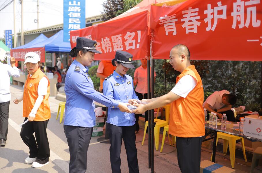打造“龍鋼志愿紅”服務(wù)品牌 推動新時代文明實踐走深走實